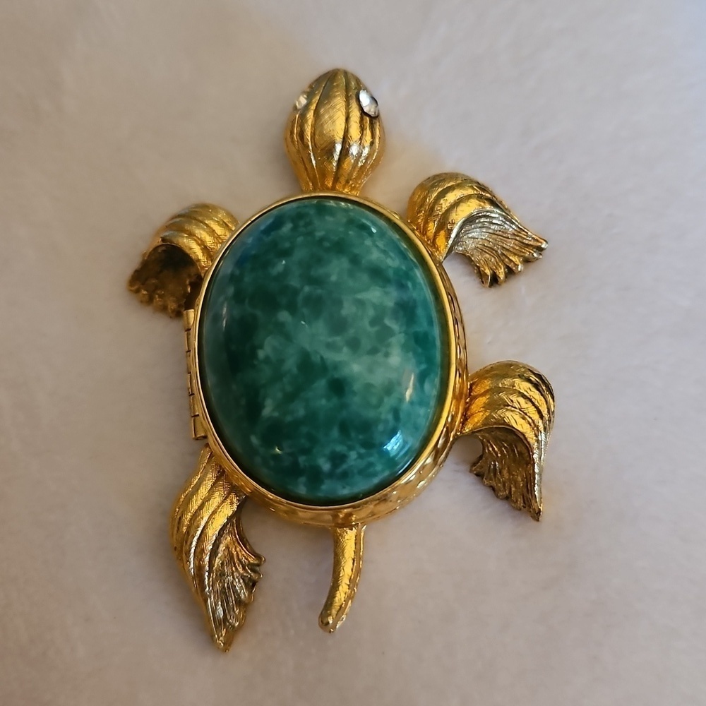 Vtg AVON 1971 Green Gemstone Tortoise Perfume Glace Trinket Locket Box - Picture 2 of 9